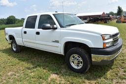 '05 Chevrolet 2500HD 4wd pickup