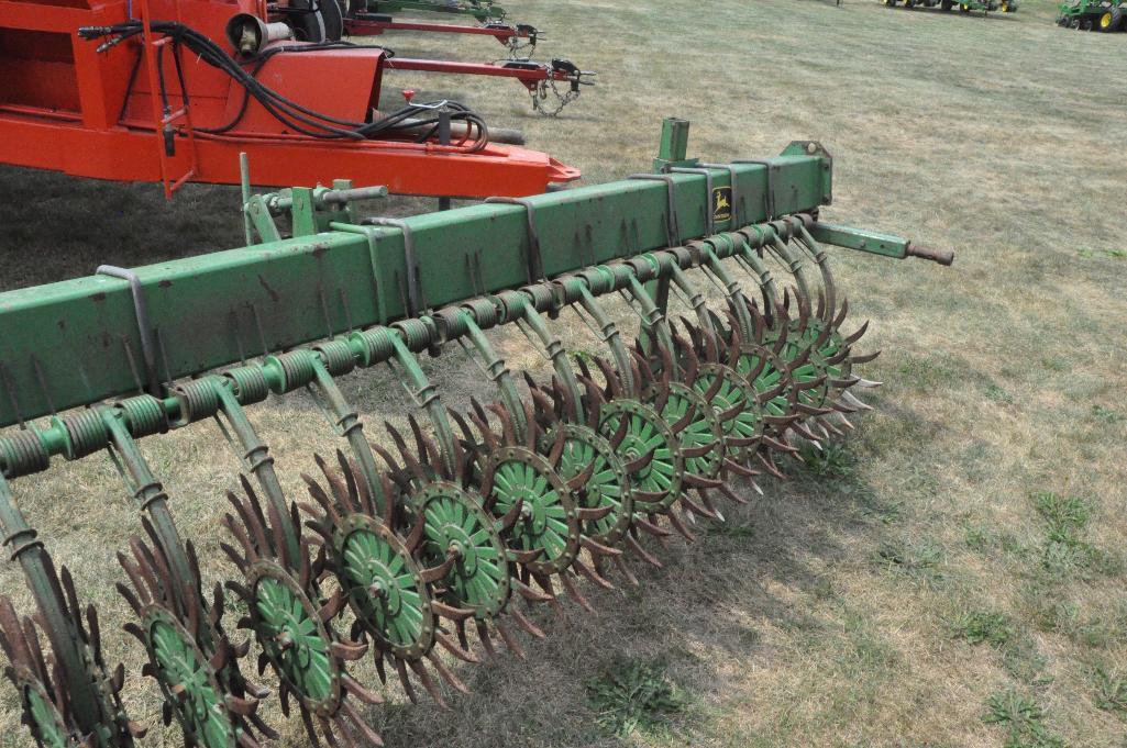 JD 400 30' rotary hoe