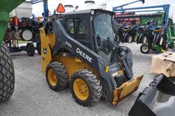 '17 JD 318G skidsteer