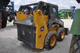 '17 JD 318G skidsteer