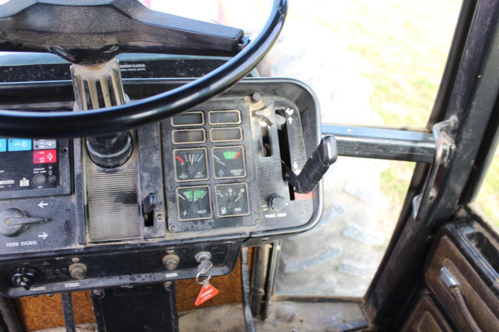 1982 International Harvester 6788 2+2 4wd tractor