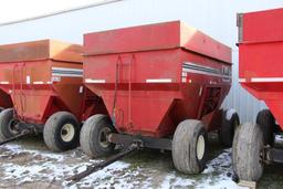 Westendorf 400 400 bu. gravity wagons