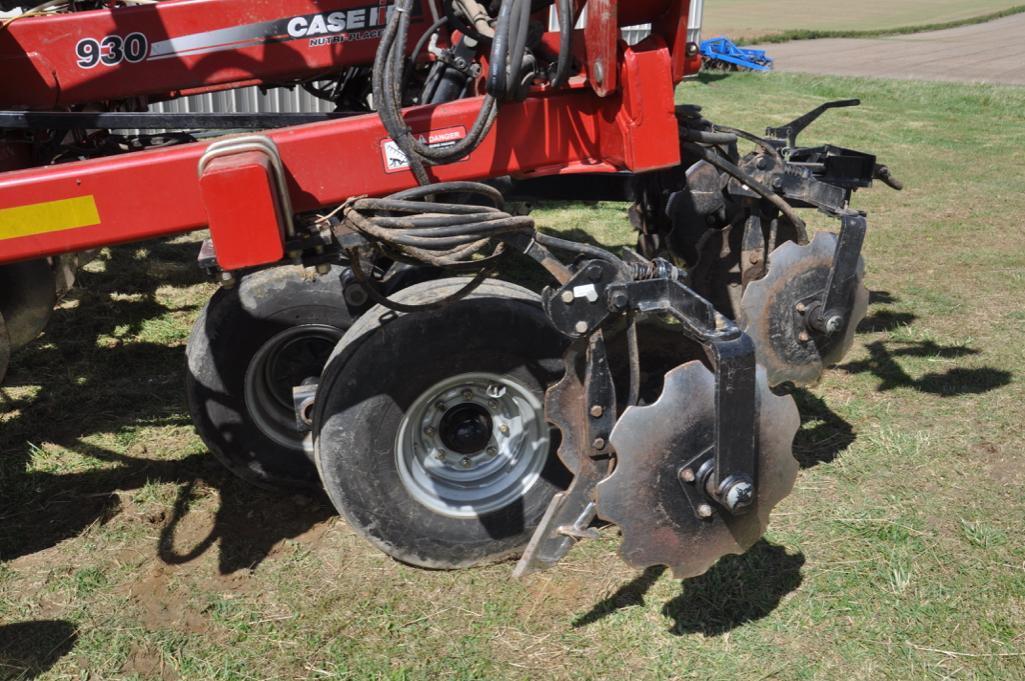 2012 Case IH 930 17-knife NH3 applicator