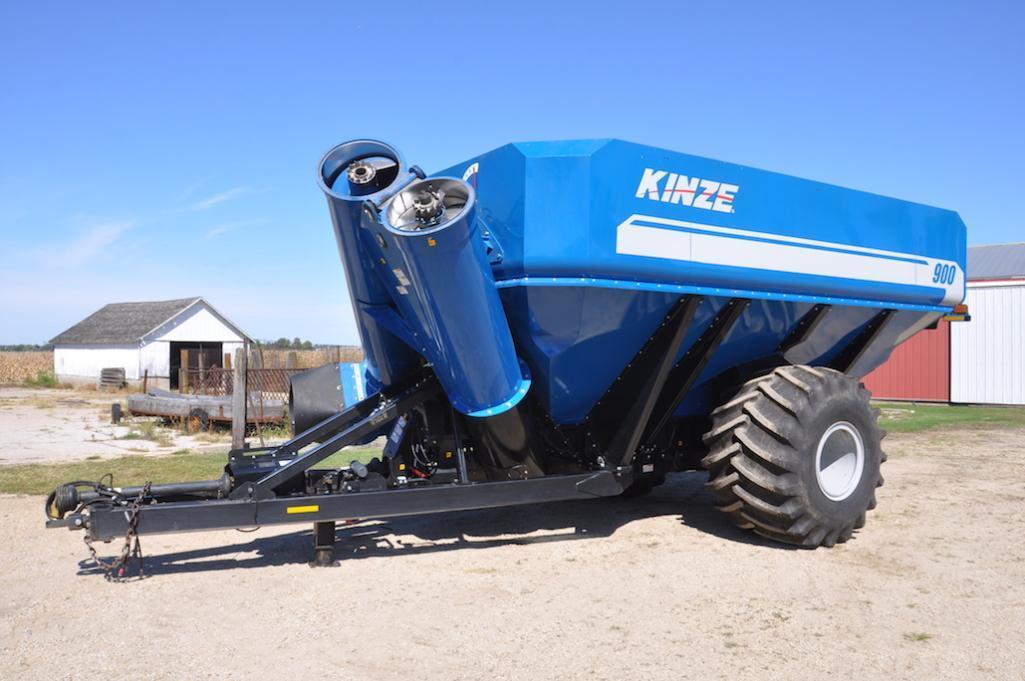 2012 Kinze 900 grain cart