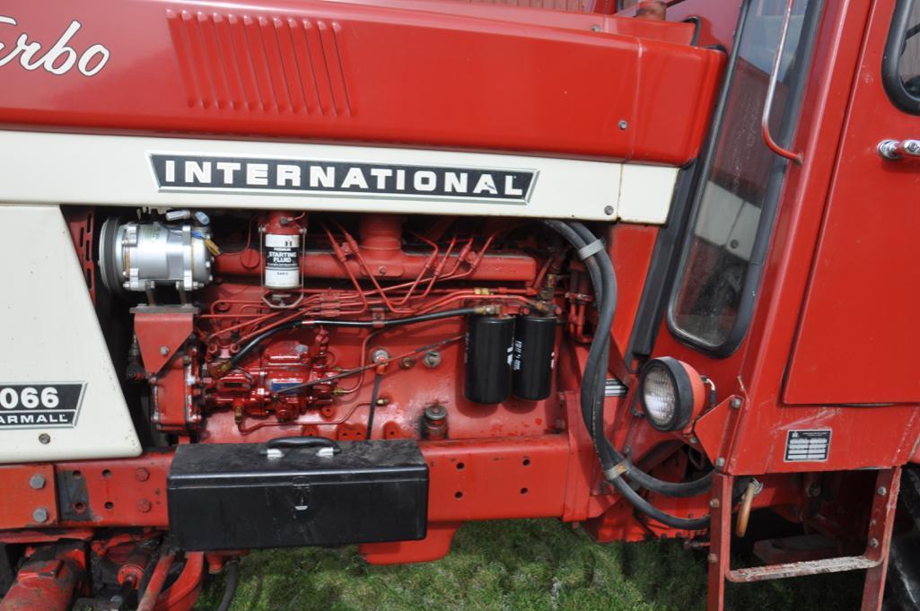 1975 International Harvester 1066 Turbo 2wd tractor