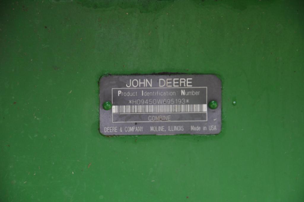 2002 John Deere 9450 4wd combine