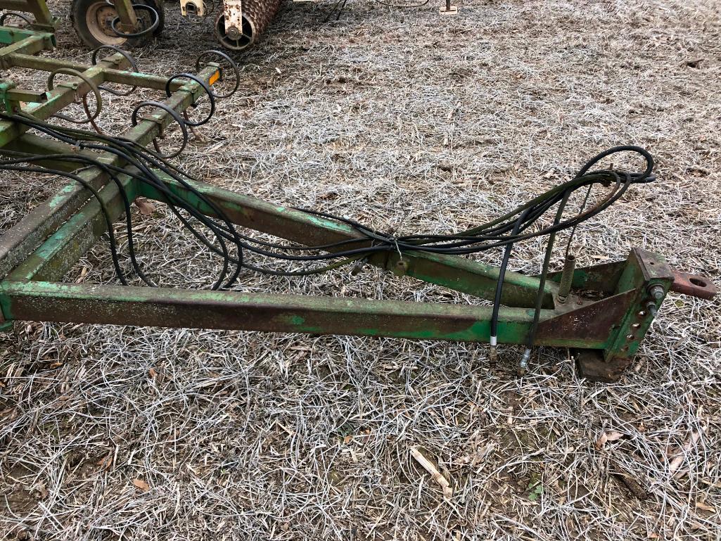 John Deere 960 24' field cultivator