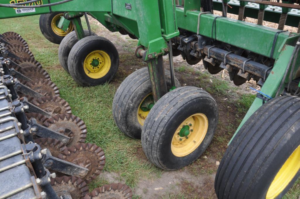 1998 John Deere 1520 15' drill