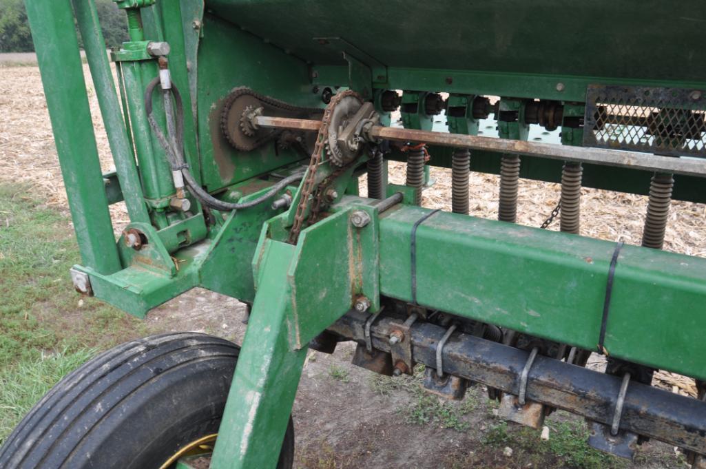 1998 John Deere 1520 15' drill