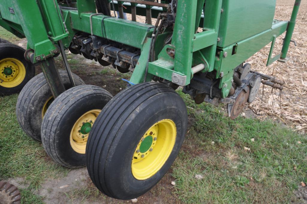 1998 John Deere 1520 15' drill