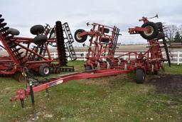 Wil-Rich Quad 5 33' field cultivator