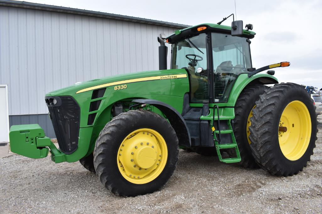 2006 John Deere 8330 MFWD tractor