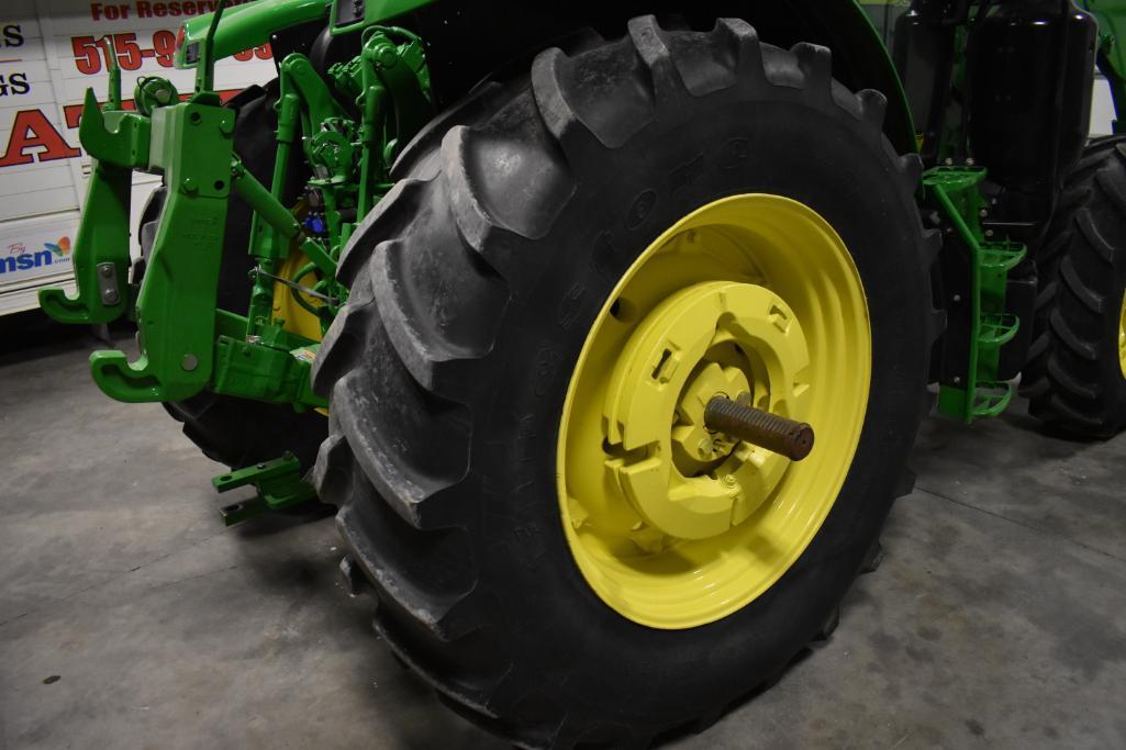 2015 John Deere 6130R MFWD tractor