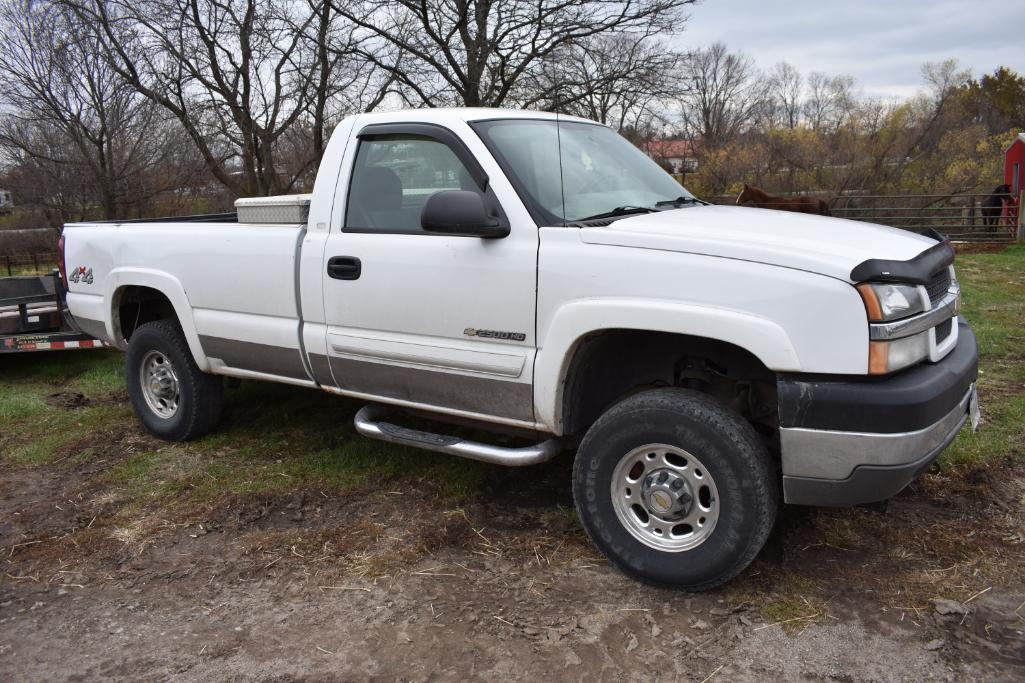 2004 Chevrolet 2500HD 4wd pickup