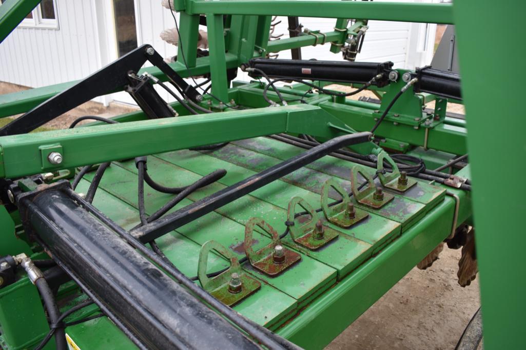 Great Plains 3000 Turbo Till 30' vertical tillage tool