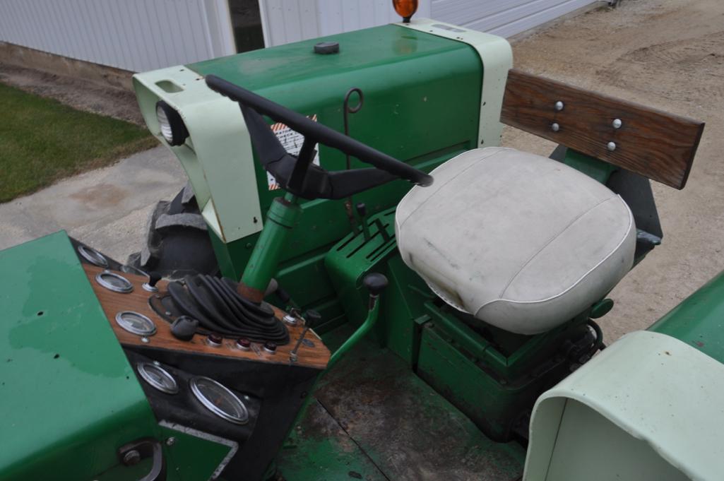 1970 Oliver 1955 2wd tractor