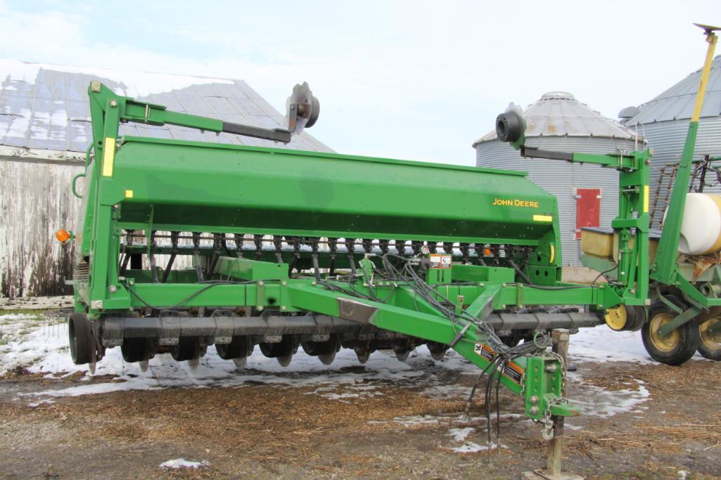 John Deere 1590 15' grain drill