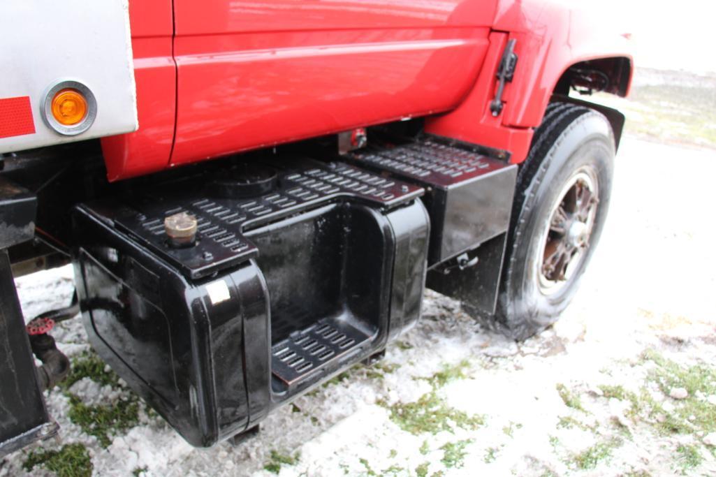 1994 GMC Top Kick tandem axle grain truck