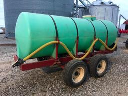 Tandem axle liquid tender trailer