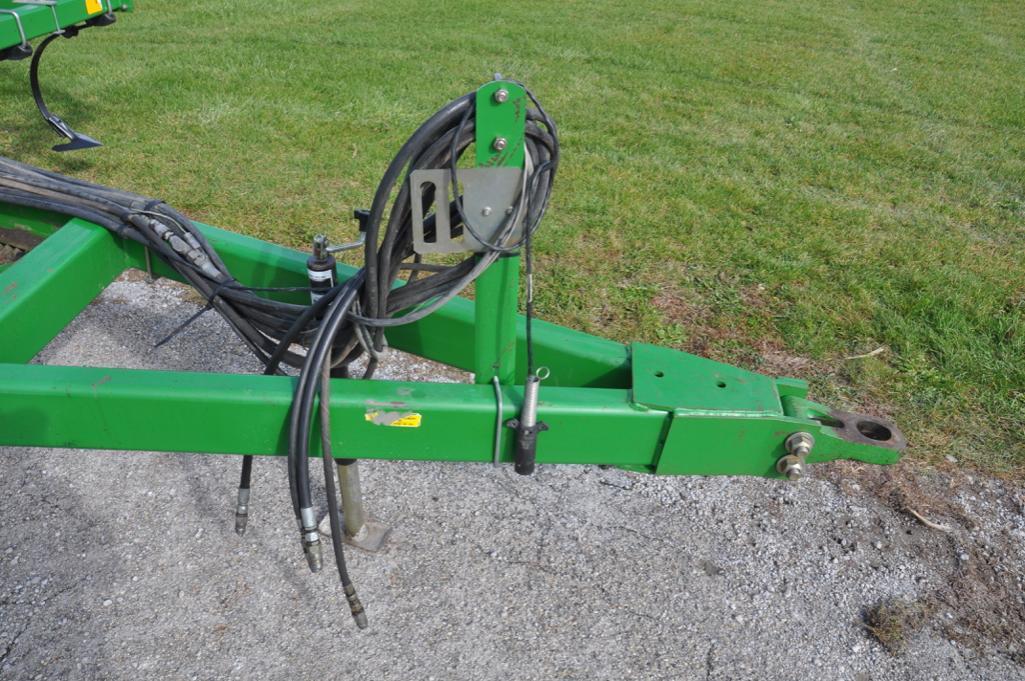 1997 John Deere 980 44' field cultivator