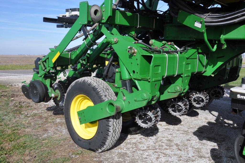 2007 John Deere 1790 CCS 16/32 planter