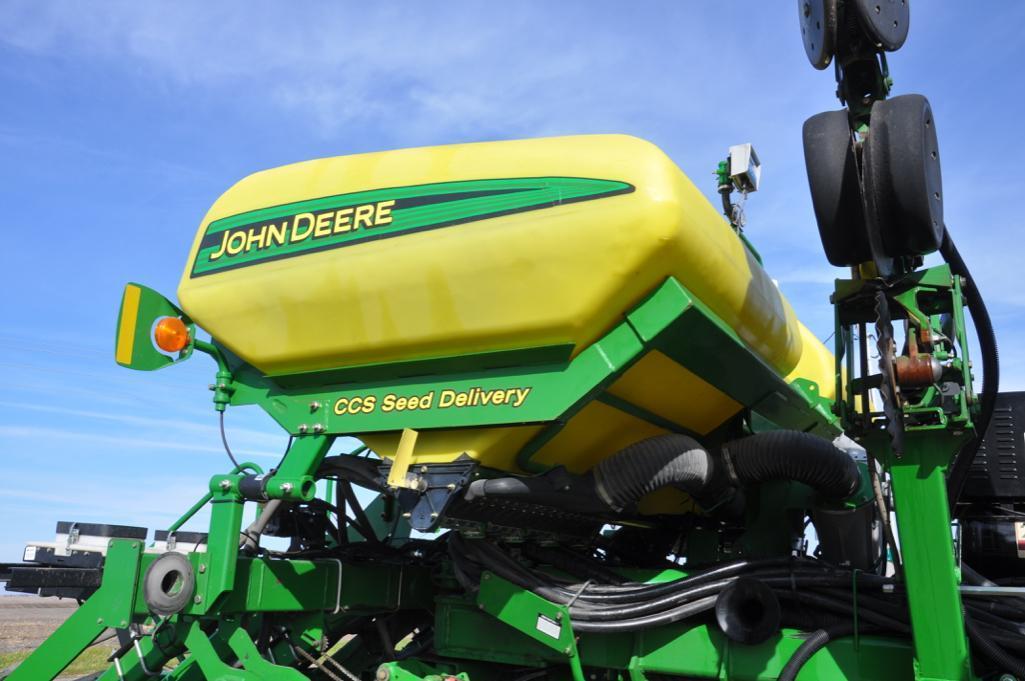 2007 John Deere 1790 CCS 16/32 planter