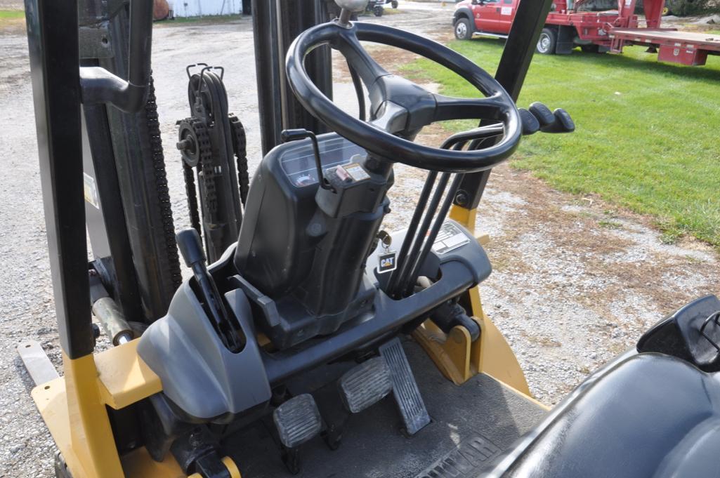 Caterpillar GP25K forklift