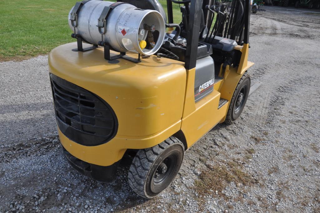 Caterpillar GP25K forklift