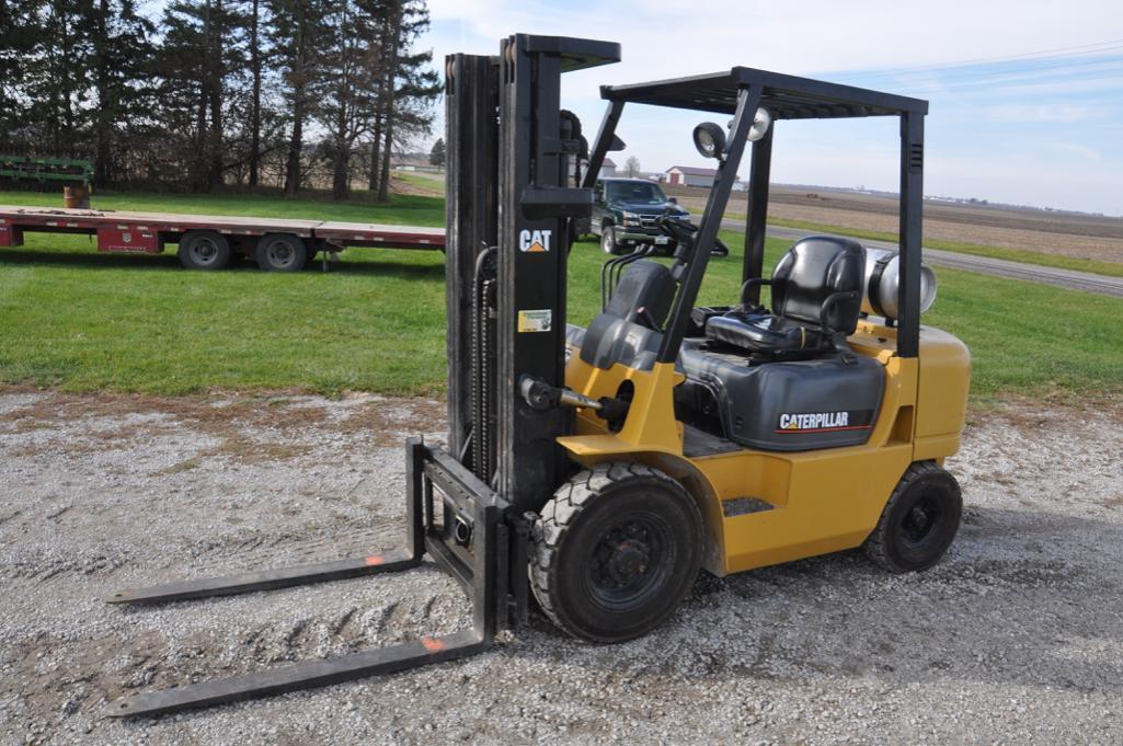 Caterpillar GP25K forklift