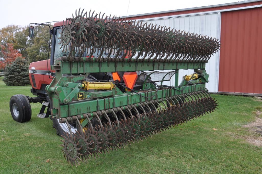 John Deere 400 30' rotary hoe