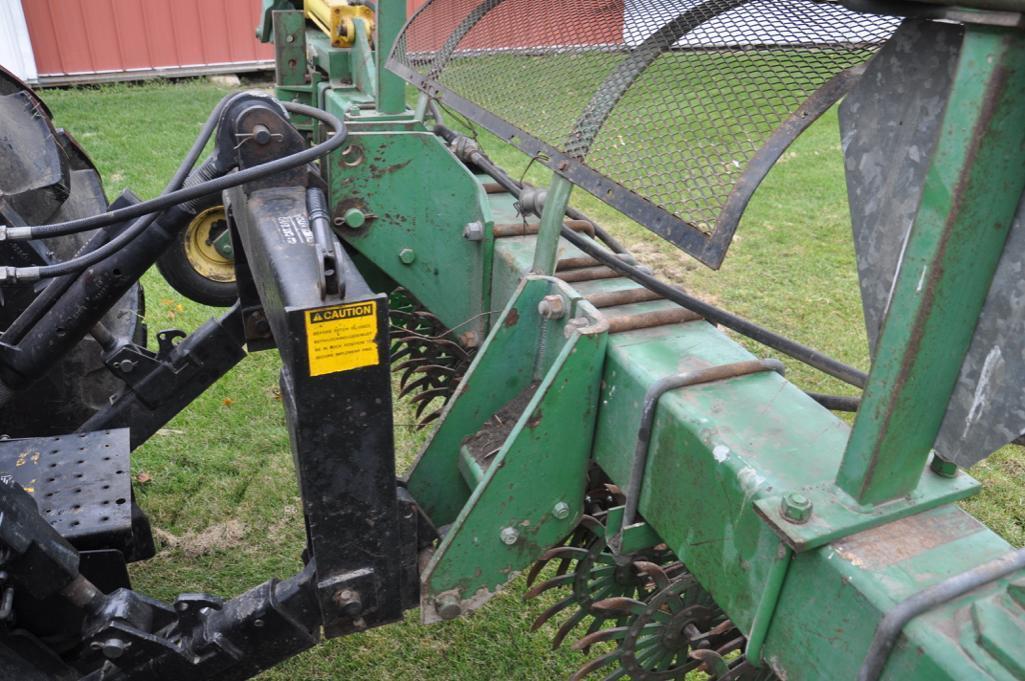 John Deere 400 30' rotary hoe