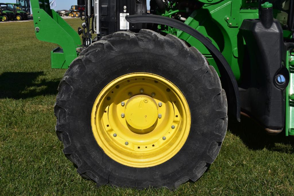 John Deere 6155M MFWD tractor