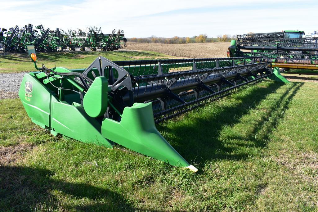 2012 John Deere 635F HydraFlex platform