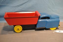 11" LONG PRESSED STEEL DUMP TRUCK