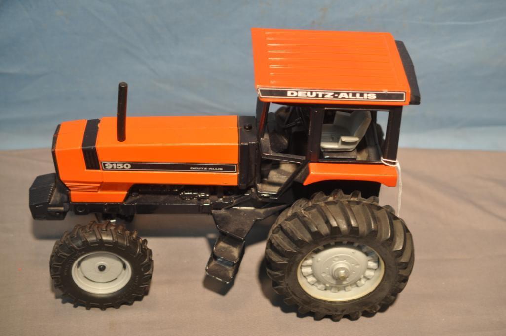 1/16TH SCALE DEUTZ-ALLIS 9150 TRACTOR