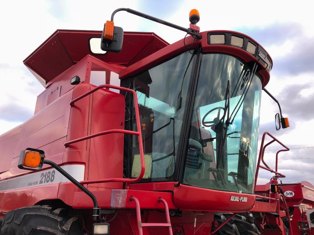 1997 Case IH 2188 4wd combine