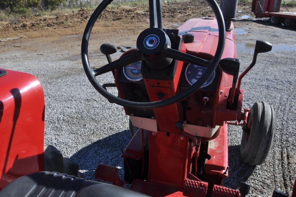 1966 Farmall 806 2wd tractor