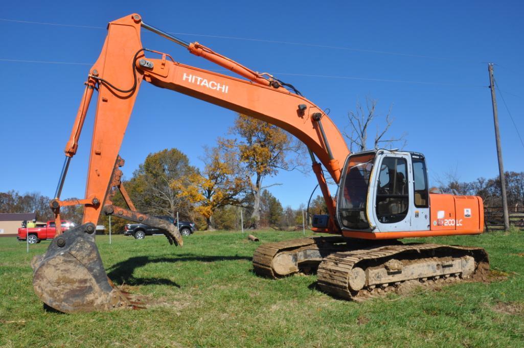 2000 Hitachi EX200LC-5 excavator