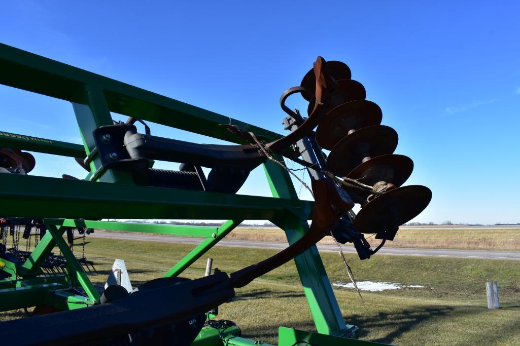 2012 John Deere 512 9-shank disc-ripper