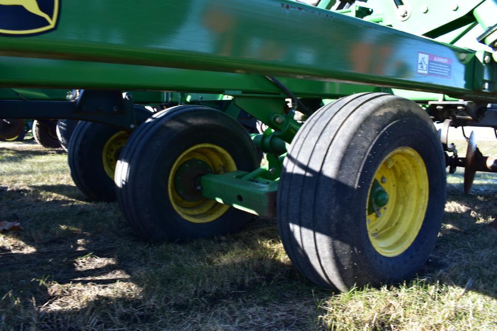 2012 John Deere 512 9-shank disc-ripper