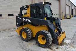 2014 John Deere 326E skidsteer