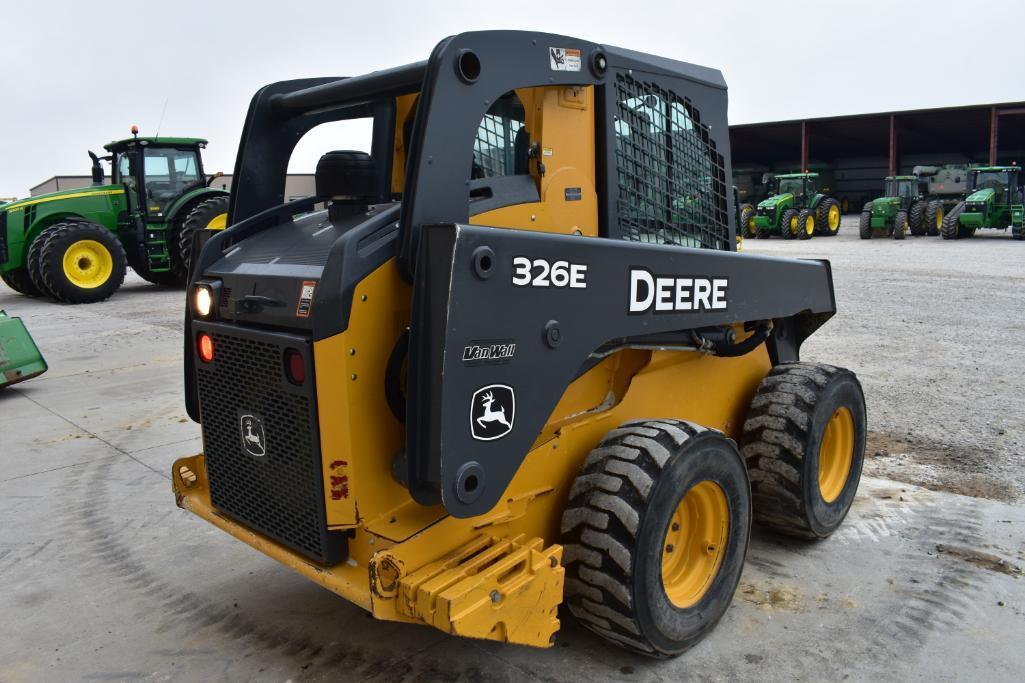 2014 John Deere 326E skidsteer