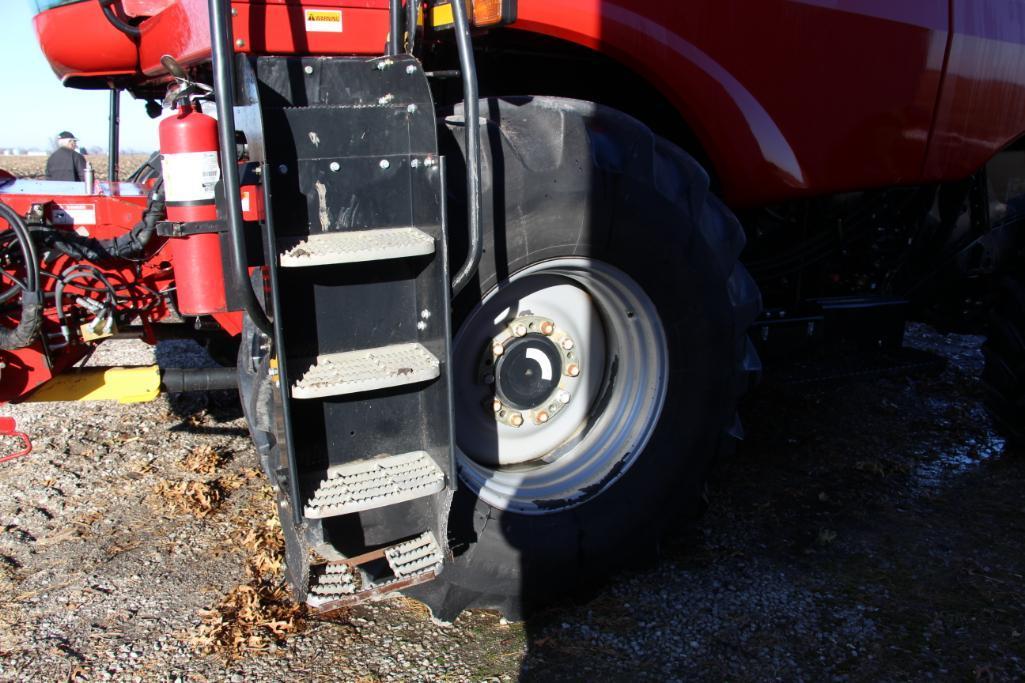 2009 Case IH 6088 4wd combine