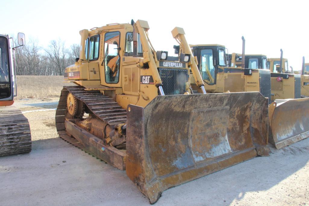 Caterpillar D6H XL dozer