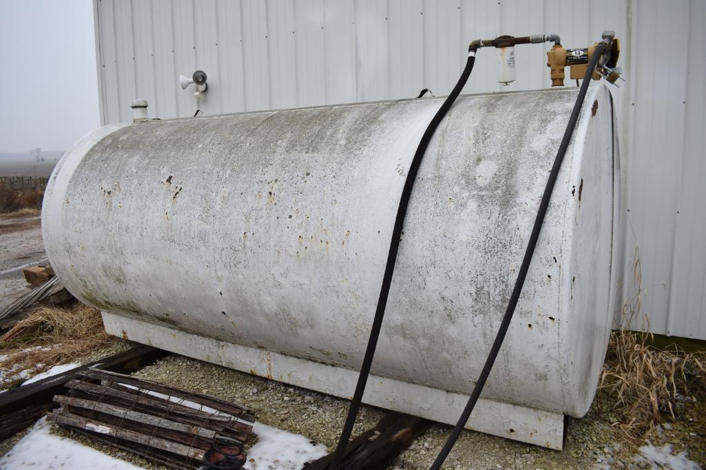 2,000 gal. fuel tank with pump