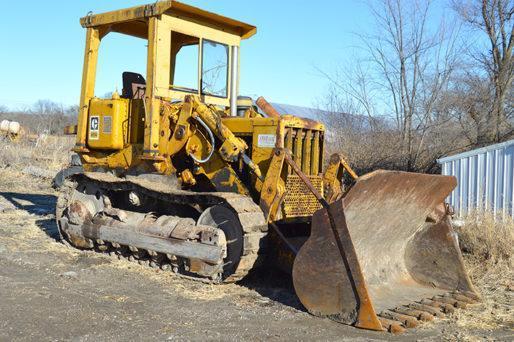 Caterpillar 951C crawler loader