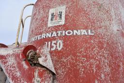 International Harvester 1150 grinder mixer