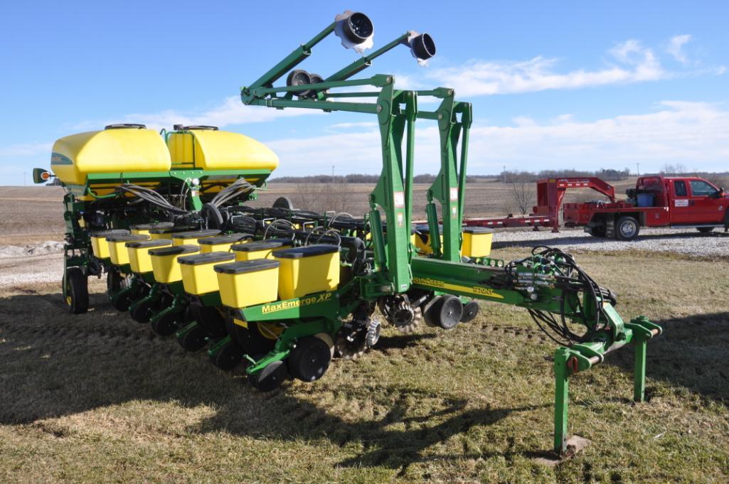 2013 John Deere 1770NT CCS 16 row 30" planter