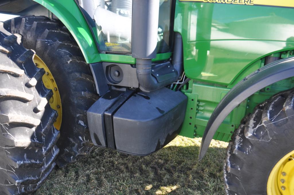 2009 John Deere 8230 MFWD tractor