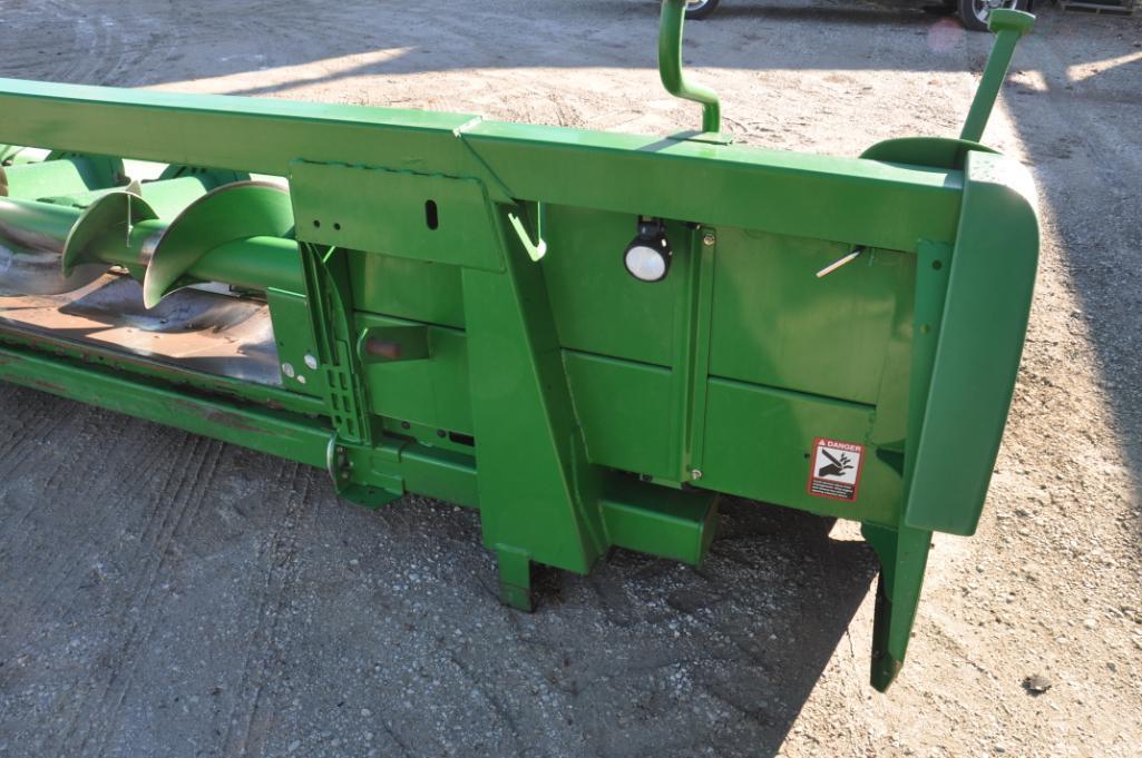 2008 John Deere 606C 6 row 30" corn head